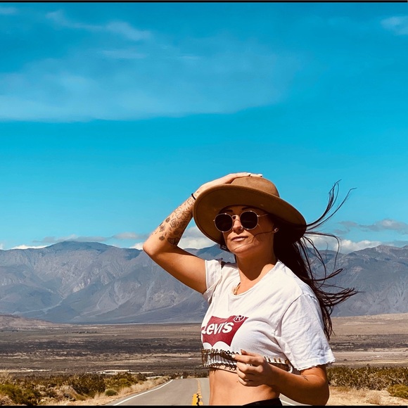 Welcome - Picture 2 of 3